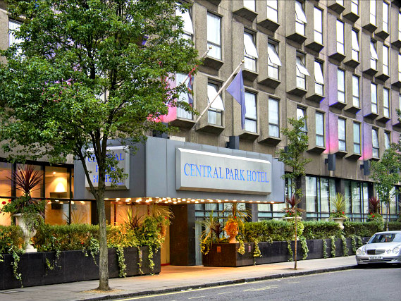 Central Park Hotel London is situated in a prime location in Bayswater close to Kensington Gardens