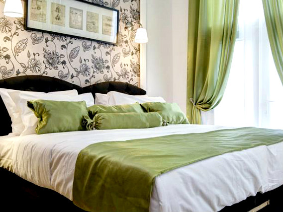 Get a good night's sleep in your comfortable room at Hotel 82 London