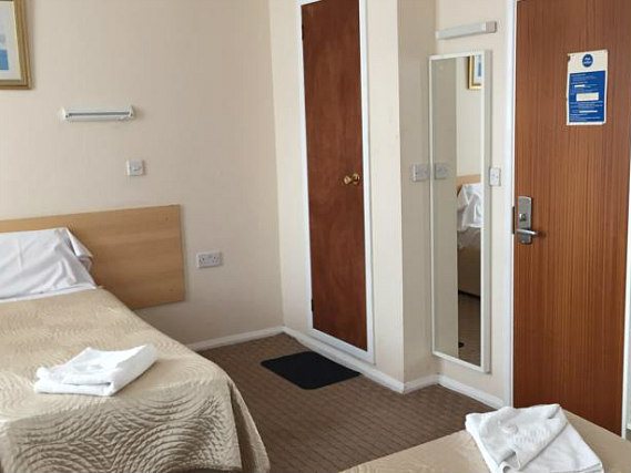 Ein Doppelzimmer im Romanos Hotel London