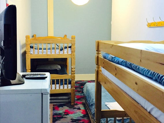Ein Schlafsaal in den Acacia Hostel London