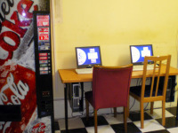 Der Computerraum mit WIFI im Granada Hotel London