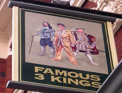 Buchen Sie ein Hotel in der Nähe von Famous Three Kings Pub