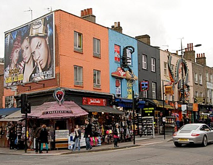 Click here to Book Accommodation near Camden Town, London