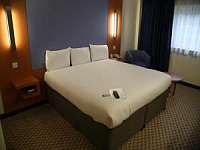 A Modern Double Room at Days Hotel London North