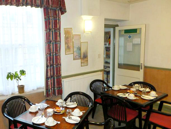 Un lugar para comer en Dover Hotel London