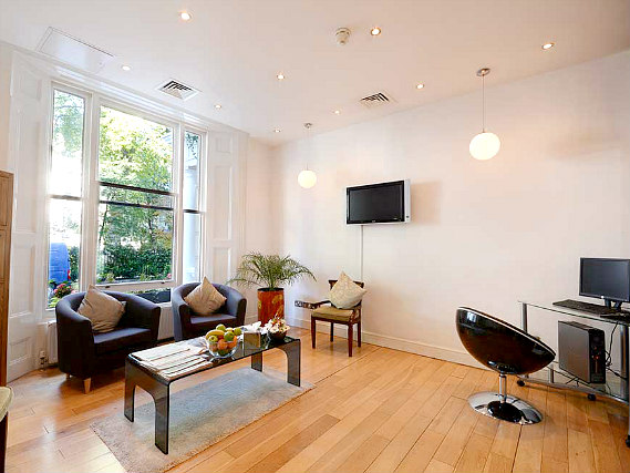 Relax in the lounge at Shaftesbury Premier Notting Hill