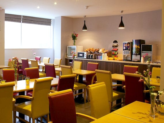 Un lugar para comer en Comfort Inn Edgware Road