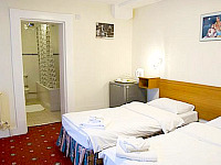 A typical twin room at Bridge Park Hotel