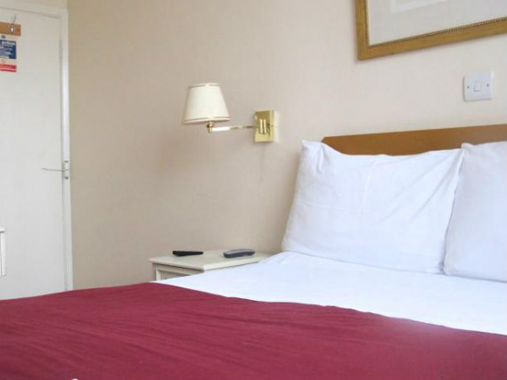 A double room at Chiswick Lodge Hotel