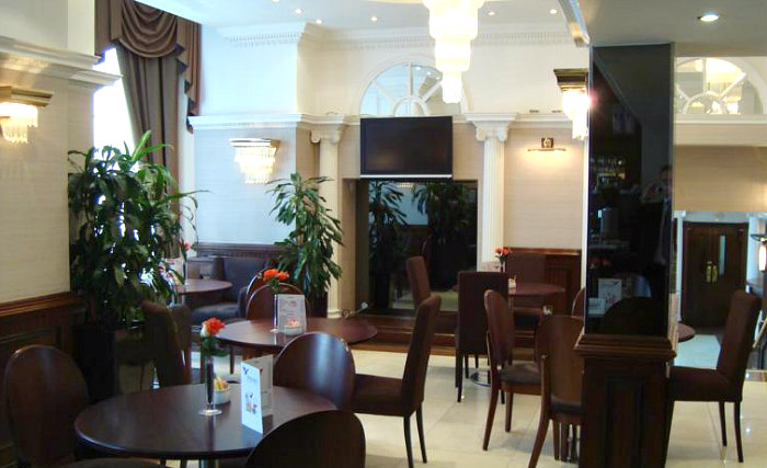 Se restaurer à Royal Eagle Hotel London