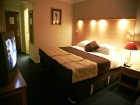 A typical double room at the Osterley Park Hotel