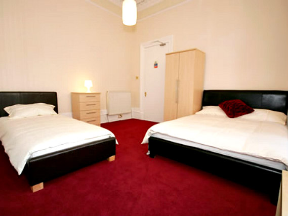 Triple rooms at Oyo Onslow Guest House are the ideal choice for groups of friends or families