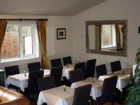 The breakfast room at the Mulberry Lodge