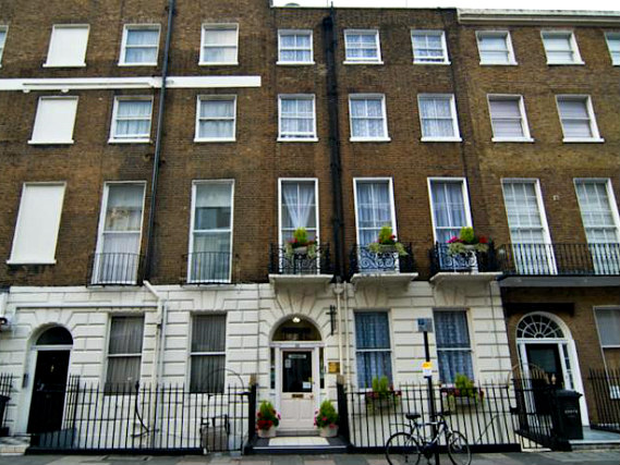 Boston Court Hotel is situated in a prime location in Paddington close to Marble Arch