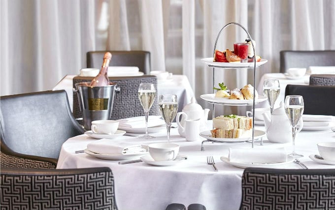 Enjoy a great breakfast at DoubleTree by Hilton London Angel Kings Cross