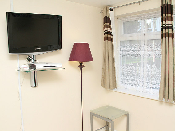 Rooms are simple but clean at Julius Lodge Thamesmead