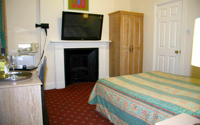 A double room at Kingsway Park Hotel at Park Avenue