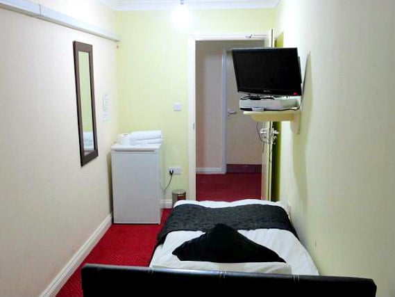Single rooms at City View Hotel Roman Road Market provide privacy