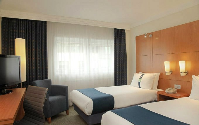 A typical twin room at Holiday Inn London Regents Park