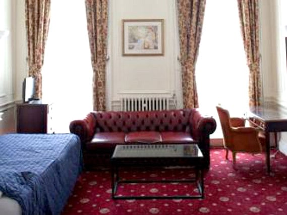 Single rooms at Rose Court Marble Arch provide privacy