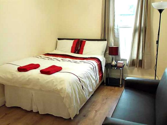 A double room at Apples Inn is perfect for a couple