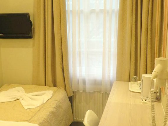 Single rooms at Central Hotel London provide privacy