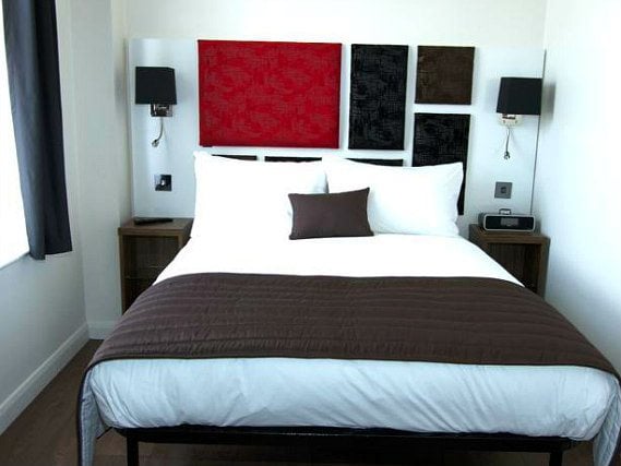 Clean and spacious comfort rooms, perfect for a couple of night's in London