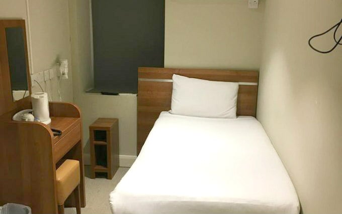 A single room at Crownwall Hotel