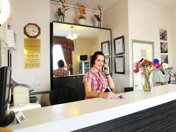 Dover Hotel London has a 24-hour reception so there is always someone to help