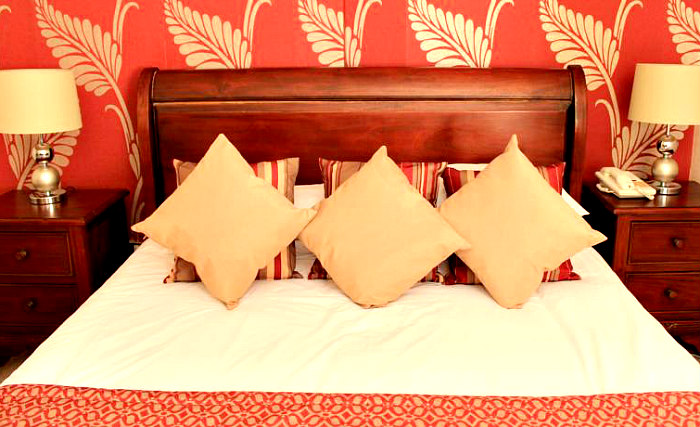 Triple rooms at The Devils Punchbowl Hotel are the ideal choice for groups of friends or families