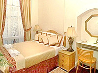 A typical double room at Piccolino Hotel