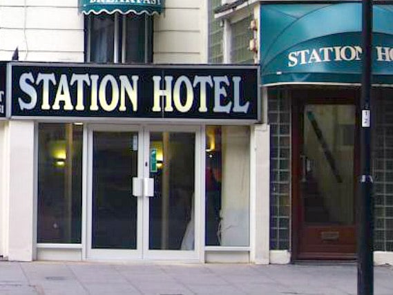 Victoria Station Hotel is situated in a prime location in Victoria close to Victoria Train Station