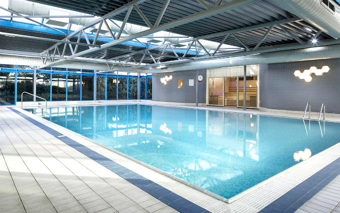 Swimmingpool at Le Meridien Heathrow