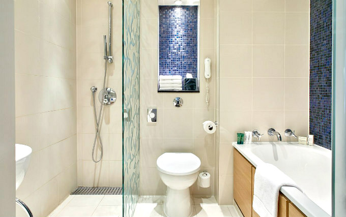A typical bathroom at London Hilton