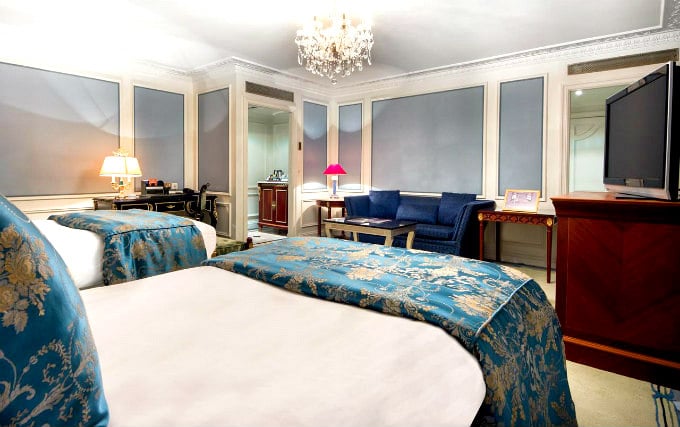 Twin room at Bentley Hotel London