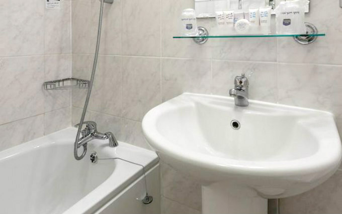A typical bathroom at Best Western Swiss Cottage Hotel