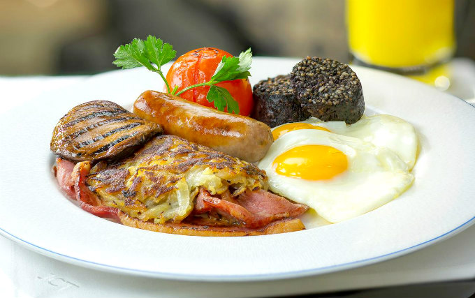 Enjoy a delicious Breakfast at Jumeirah Carlton Tower