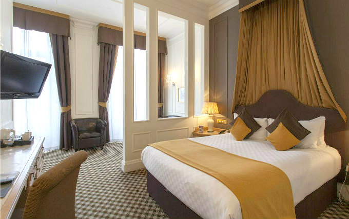 A double room at Thistle Hotel Hyde Park