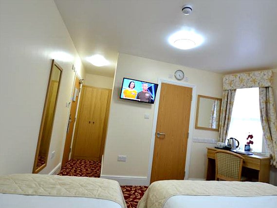 The twin room at Best Western Greater London Ilford includes full length curtains to ensure a good nights sleep