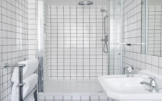 A typical shower system at Sonder Chelsea Green