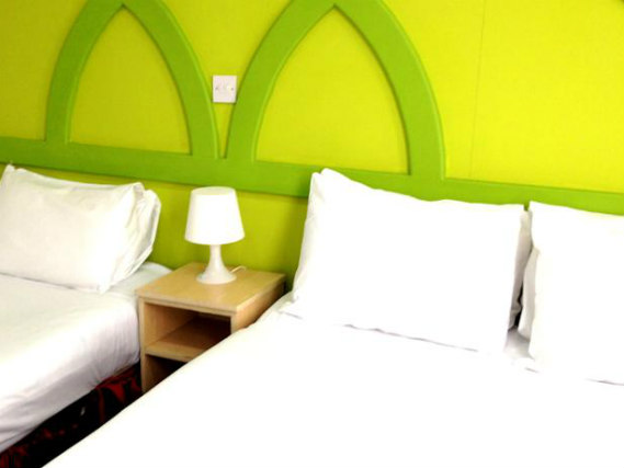 Triple rooms at Clapham South Belvedere Hotel are the ideal choice for groups of friends or families