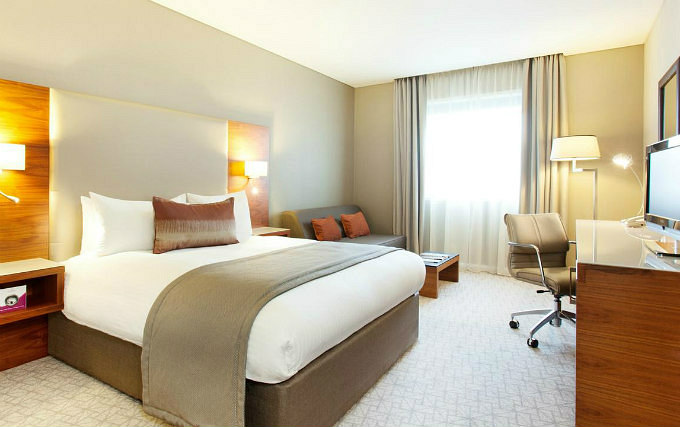 A comfortable double room at Crowne Plaza London Docklands