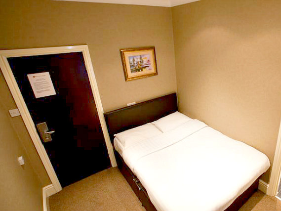 A typical double room at Newham Hotel