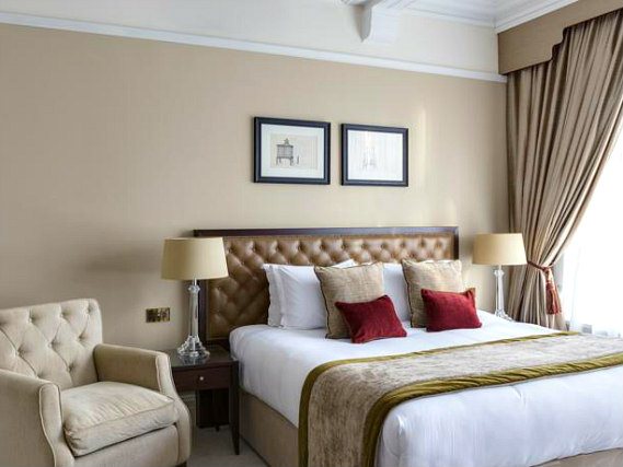 Get a good night's sleep in your comfortable room at St Pauls Hotel