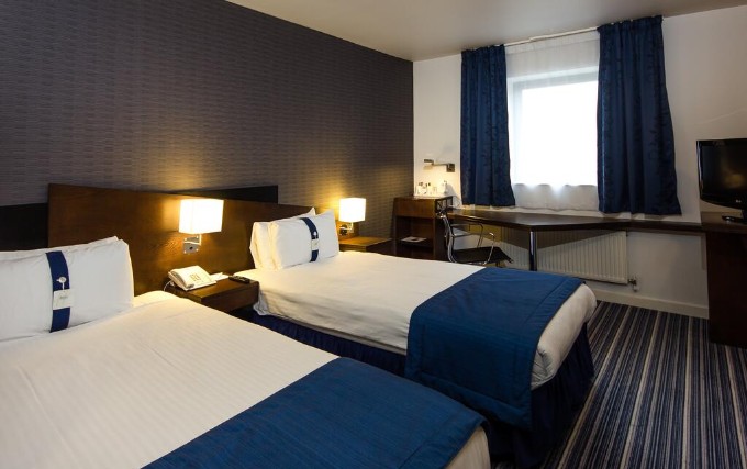 A comfortable twin room at Holiday Inn Express London Royal Docks Docklands