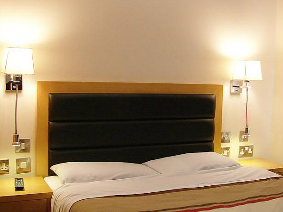 A double room at Cromwell Crown Hotel London is perfect for a couple