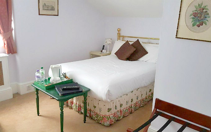 A typical single room at The Abbey Court Notting Hill