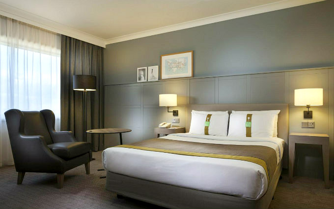 A comfortable double room at Holiday Inn London Heathrow
