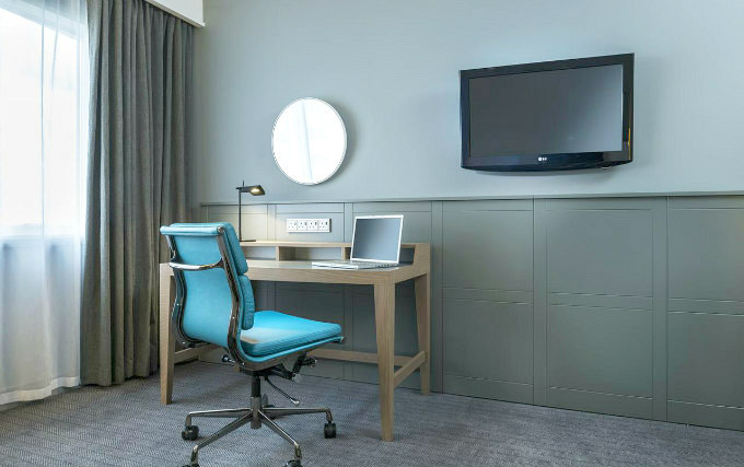 Room facilities at Holiday Inn London Heathrow