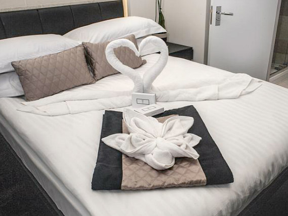 Get a good night's sleep in your comfortable room at Nox Hotels Notting Hill